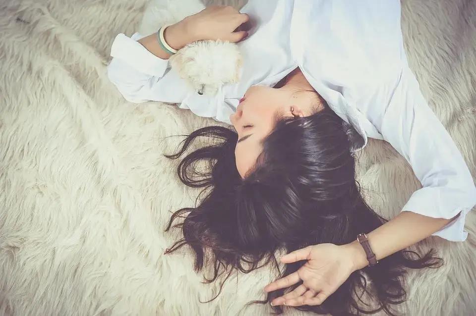 柚木窗——由【內】到【外】助睡眠